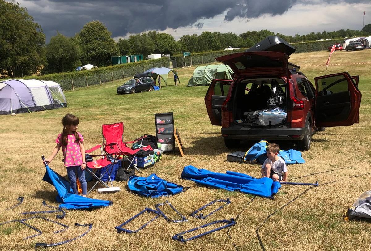 Camping festival aspect ratio